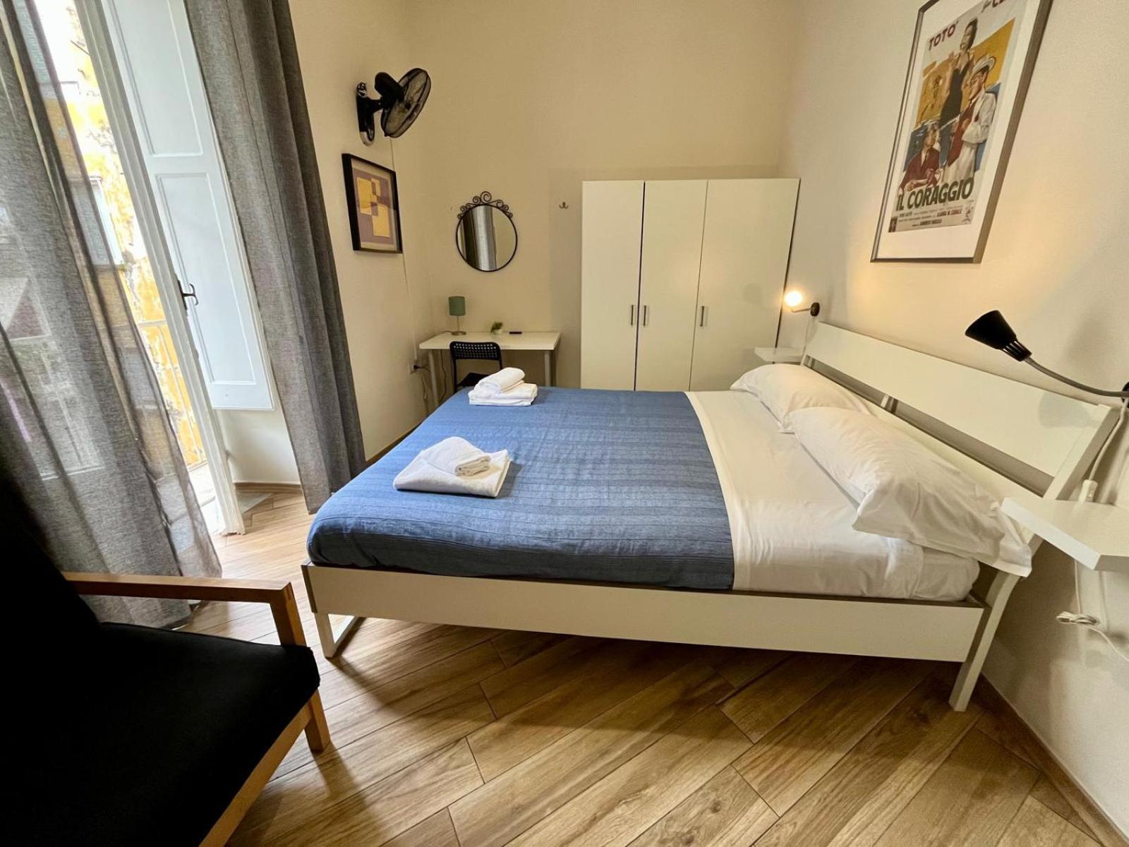 GuestHouse Marcanto - Duomo Napoli Esterno foto