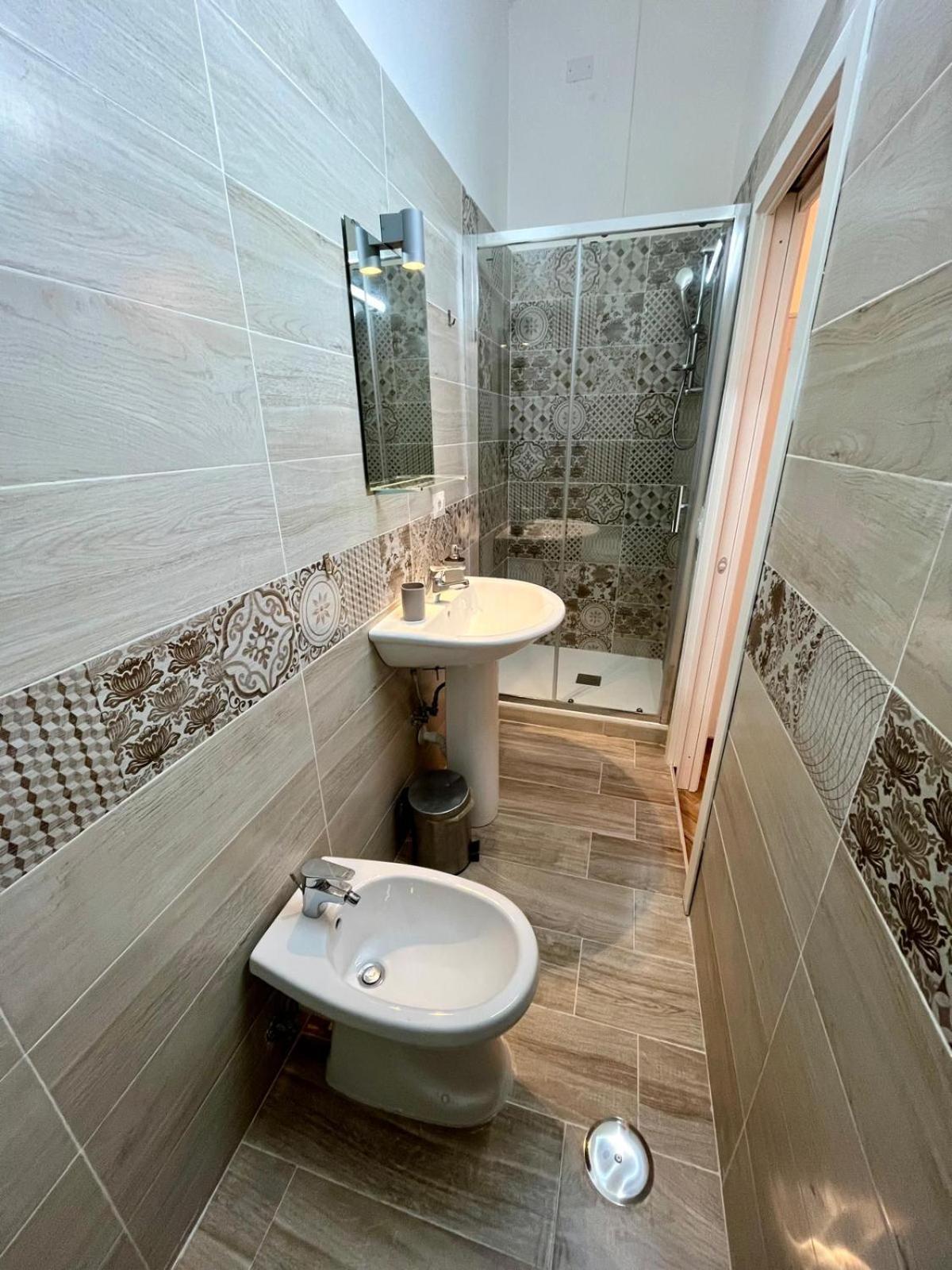 GuestHouse Marcanto - Duomo Napoli Esterno foto