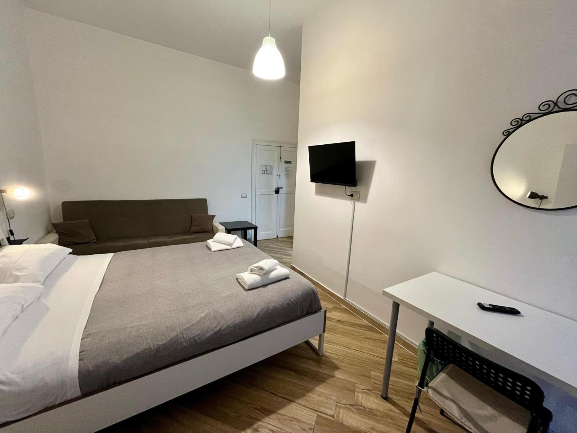 GuestHouse Marcanto - Duomo Napoli Esterno foto