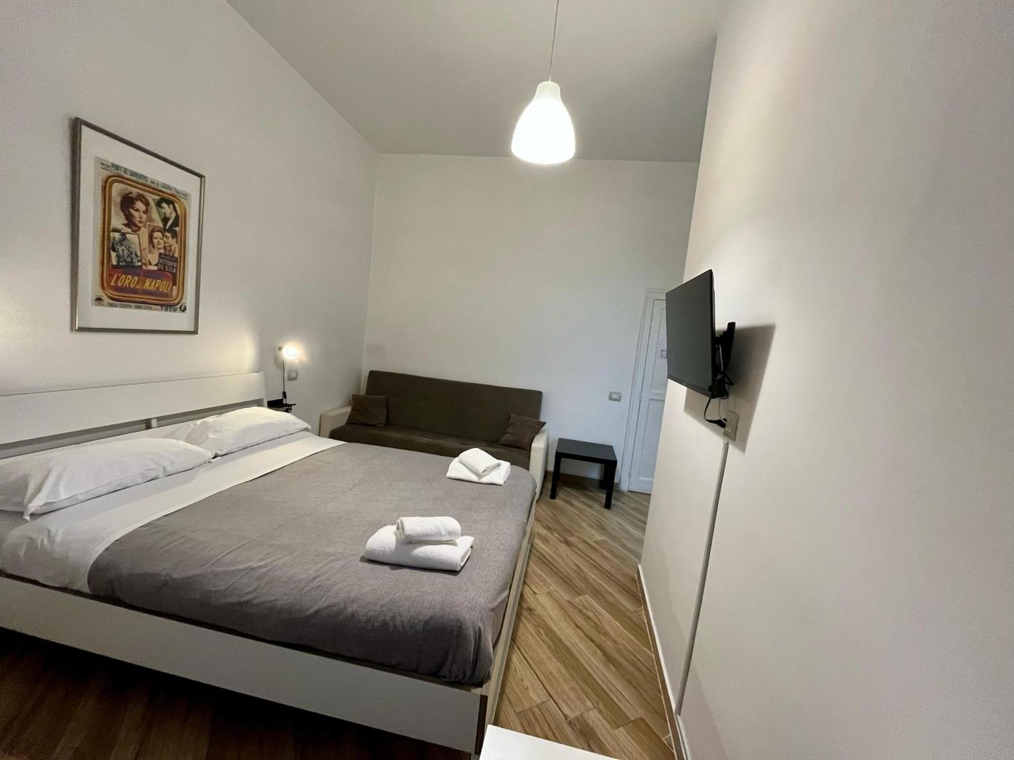 GuestHouse Marcanto - Duomo Napoli Esterno foto